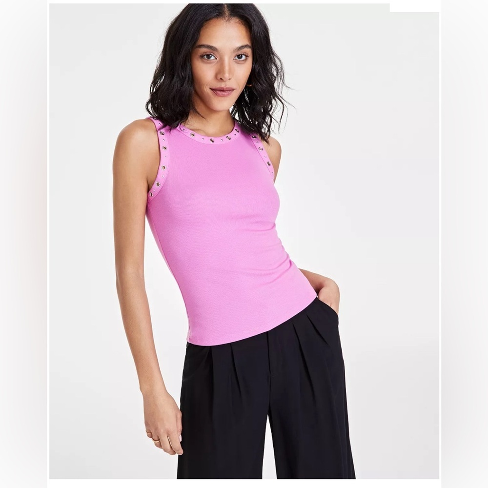 Women’s Ribbed Grommet Trim Tank Top Size Medium NWT